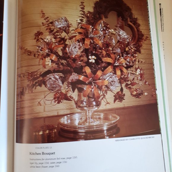 Vintage 1970s Hardcover Book Flower Fabrications by Jean Wilkinson - Picture 15 of 16